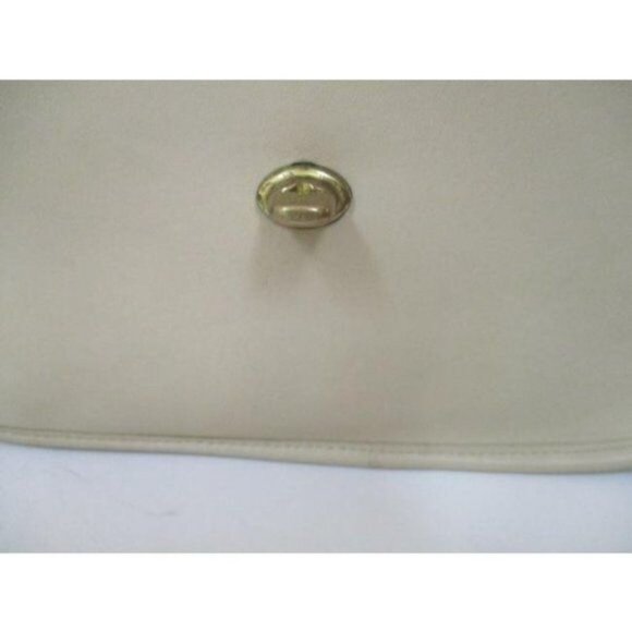 *Coach Vintage Shoulder Cream Leather Cross Body Bag - Picture 8 of 12